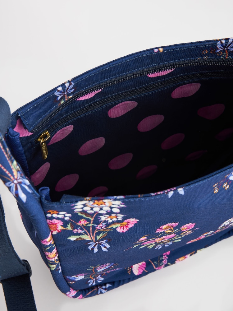 حقيبة ماسنجر كبيرة مقوسة من Cath Kidston - Image 13 of 13