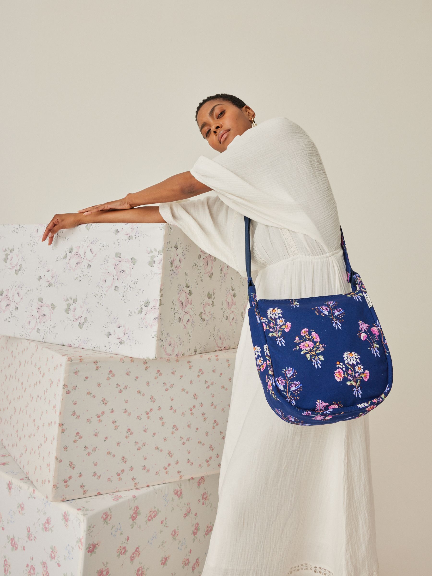 Womens Cath Kidston Large Curved Messenger Bag Blue