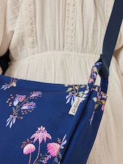 حقيبة ماسنجر كبيرة مقوسة من Cath Kidston - Image 6 of 13