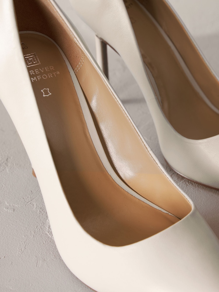 Knochenweiss/Leder - Pumps mit spitzer Zehenpartie - Bild 6 von 6