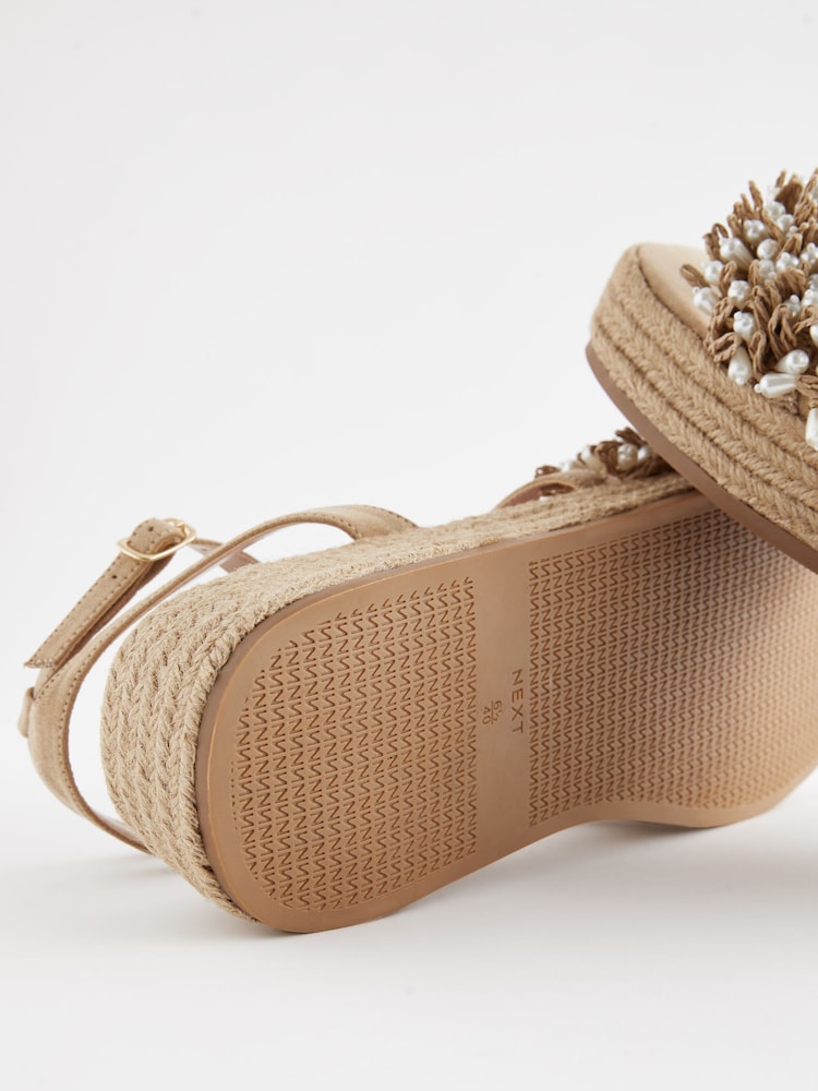 Neutrale Farbe - Forever Comfort® Espadrilles mit dicker Sohle - Bild 6 von 6 Neutrale Farbe - Forever Comfort® Espadrilles mit dicker Sohle - Bild 6 von 6