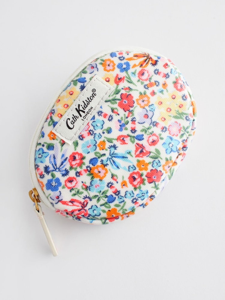أزرق/أصفر زهور - محفظة مستديرة قطن 100% مزودة بجيب من Cath Kidston - صورة 1 من 4