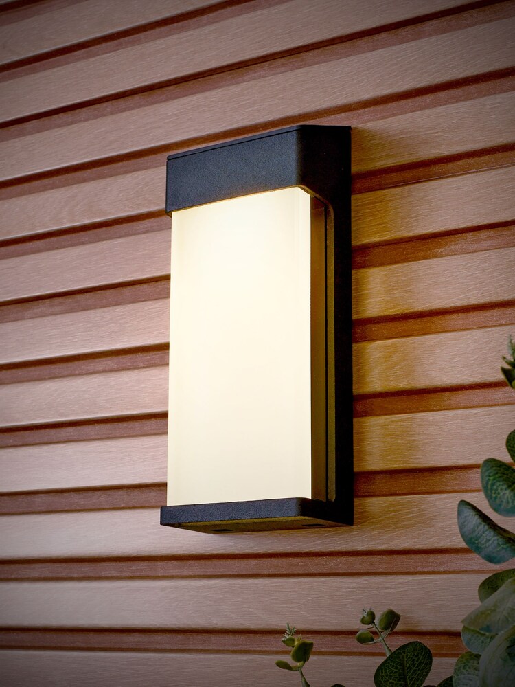 BHS Black Wistow Solar LED Wall Light 10Lm - Image 1 of 4