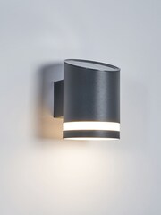 BHS Black Trimdon Solar LED Wall Light 100Lm - Image 2 of 3