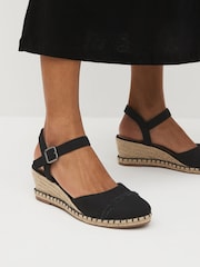 črna - Forever Comfort ojačana konica; kapica Closed Toe čevlji s polno peto - Slika 2 iz 9
