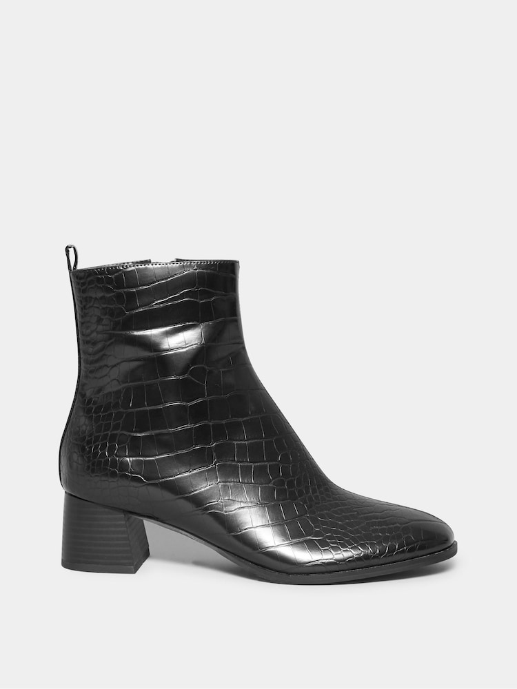 Long Tall Sally Stiefel mit Blockabsatz - Bild 1 von 4 Long Tall Sally Stiefel mit Blockabsatz - Bild 1 von 4