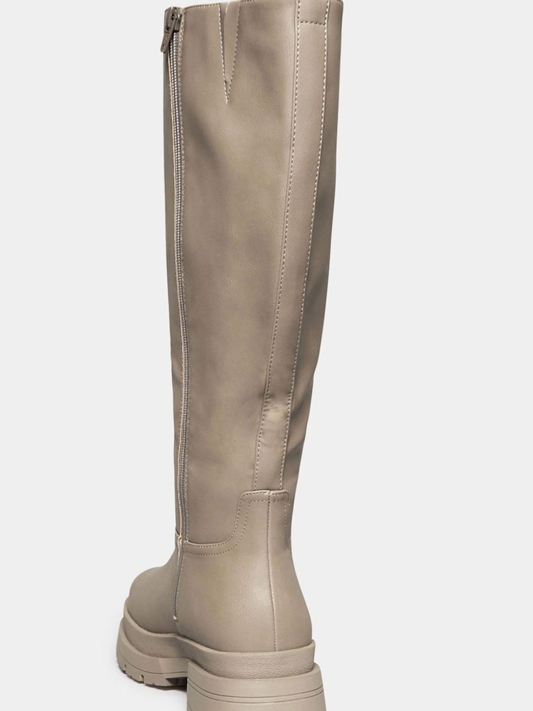 Yours Curve Natural Extra-Wide Fit PU Pull On Calf Boots - Image 2 of 4