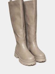 Yours Curve Natural Extra-Wide Fit PU Pull On Calf Boots - Image 3 of 4
