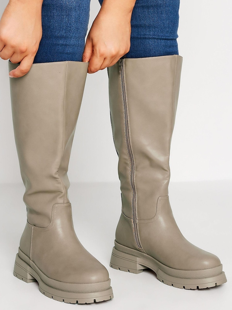 Yours Curve Natural Extra-Wide Fit PU Pull On Calf Boots - Image 4 of 4