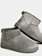 Yours Curve Grey Extra-Wide Fit Mini Faux Fur Boots - Image 4 of 5