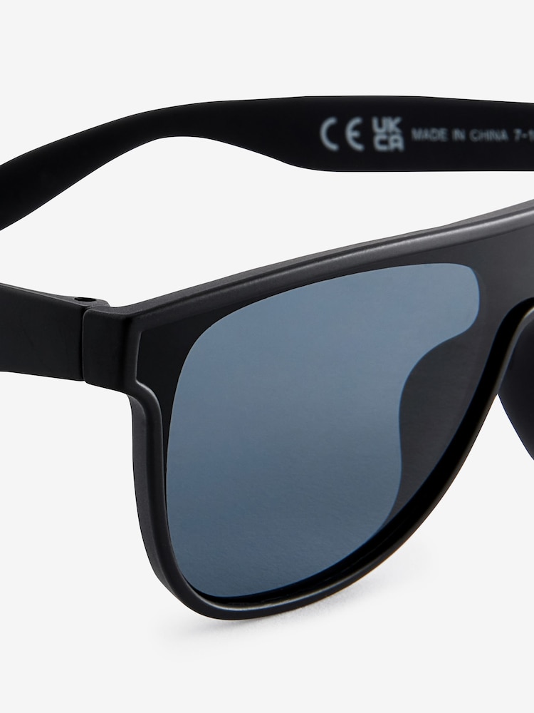 Black Visor Style Sunglasses - Image 3 of 3