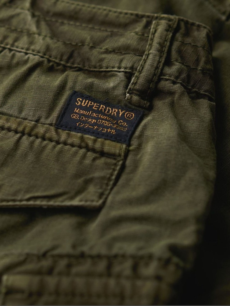 Grün - Superdry 100% Cotton Cargo Shorts - Bild 5 von 5