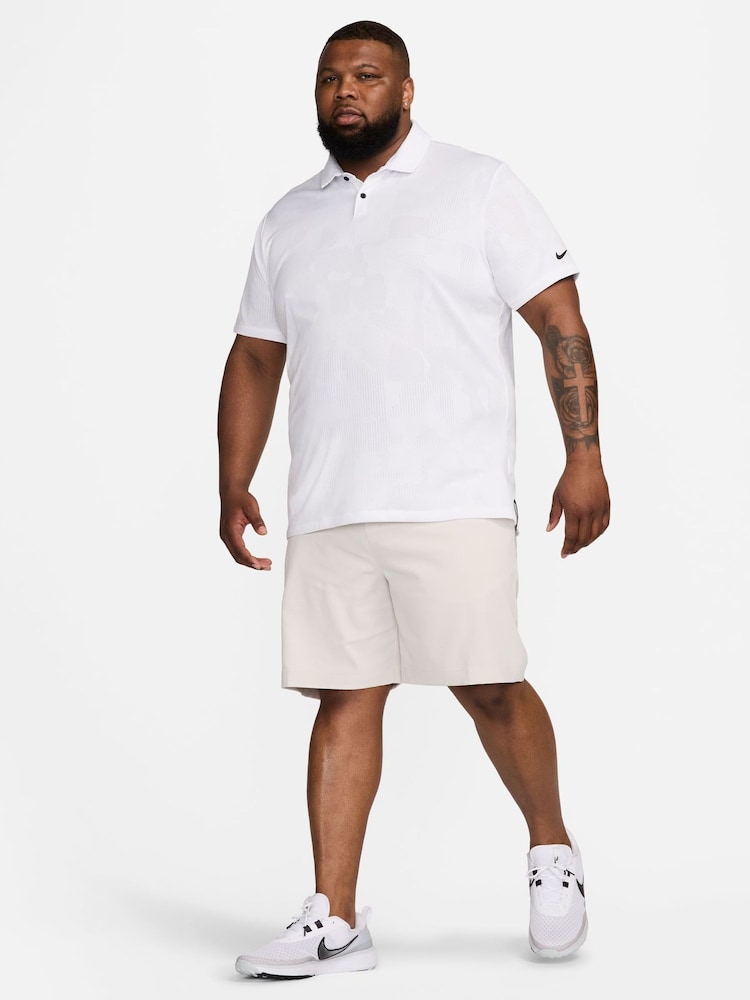 Nike White Tour 8 inch Chino Golf Shorts - Image 11 of 11