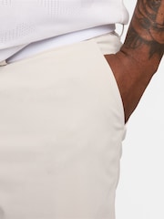 Nike White Tour 8 inch Chino Golf Shorts - Image 9 of 11
