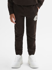 Reiss Chocolate Toby Senior Garment Dyed Logo Joggers - Image 3 of 6