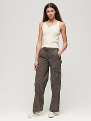 Superdry Vintage Utility-Cargohose mit elastischem Taillenbund - Bild 3 von 5