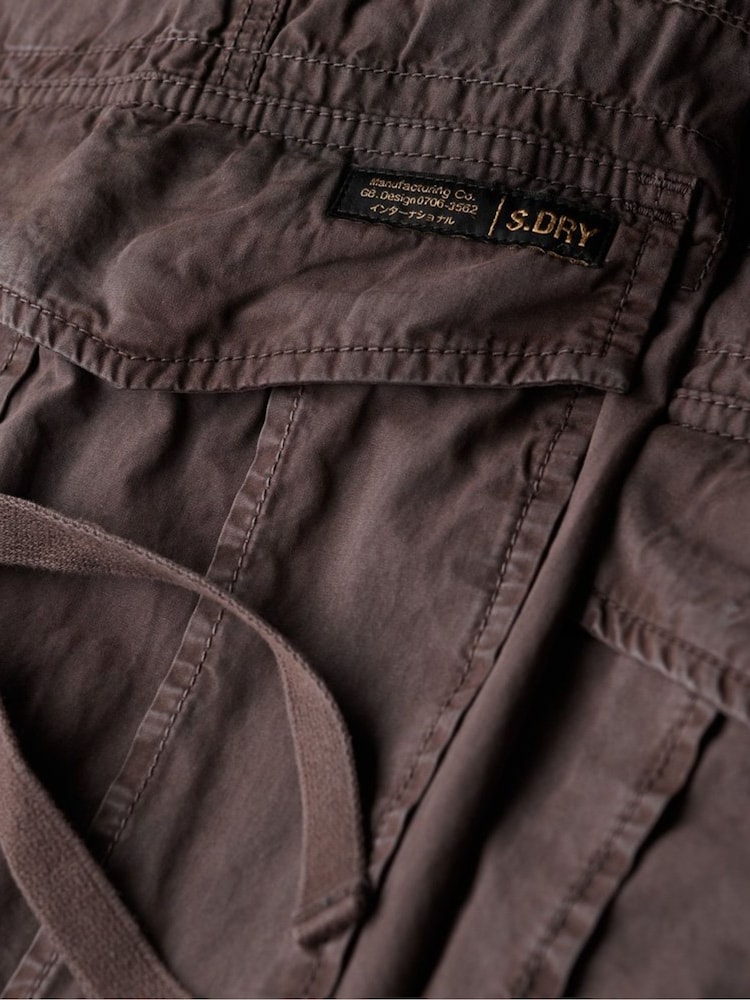 Superdry Vintage Utility-Cargohose mit elastischem Taillenbund - Bild 5 von 5