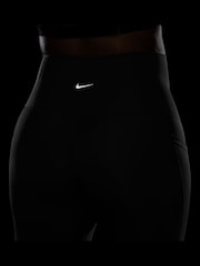 Nike Black Maternity One High-Waisted 7/8 Leggings With Pockets - Image 4 of 4