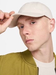 Белый - Кепка Nike Club - Изображение 4 из 8