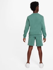 Nike Green Sweatshirt and Shorts Tracksuit Set - Image 2 of 9
