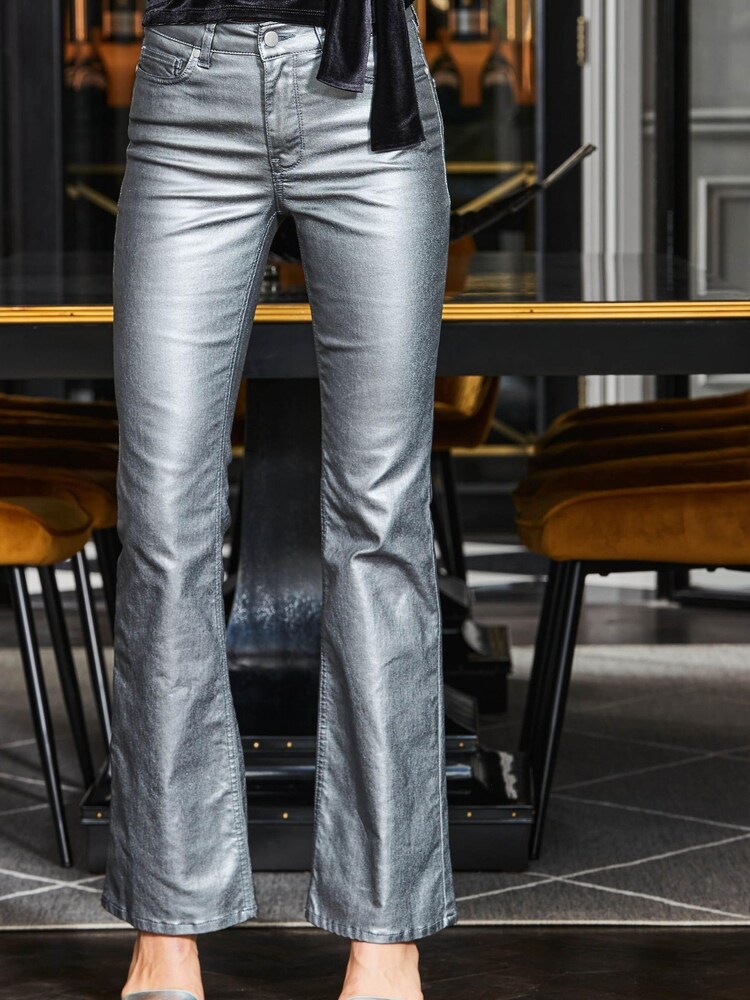 Sosandar Premium Kick Flare Jeans - Image 2 of 4