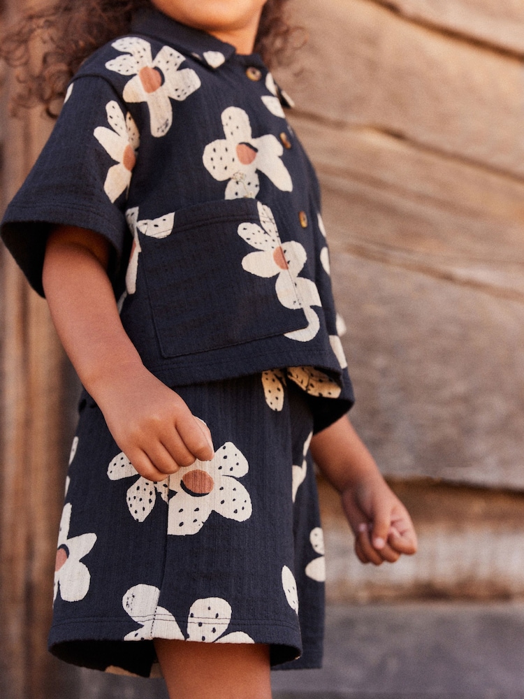 Black & White Flowers Short Sleeve Shirt and Shorts Set (3mths-7yrs) - Image 3 of 6