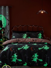 Bedlam Flying Witches Glow in the Dark Duvet Cover Set - Изображение 3 из 6