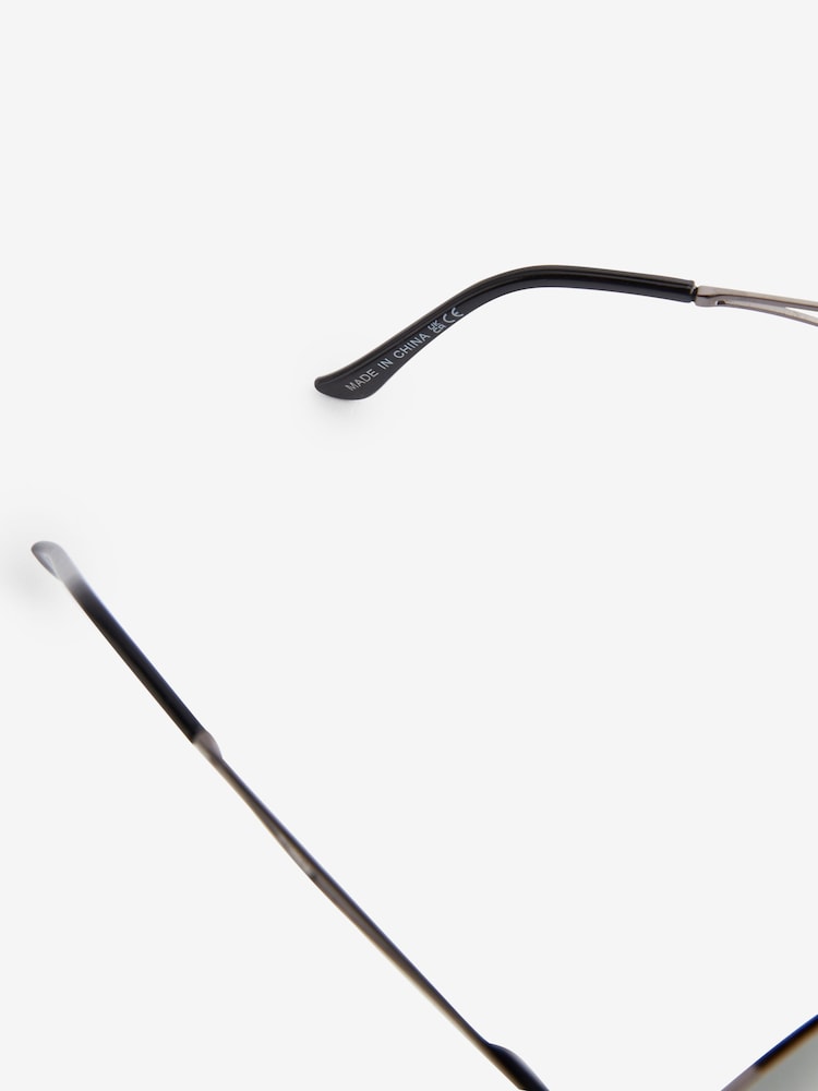 Gunmetal Grey/Green Style Polarised Sunglasses - Image 5 of 5
