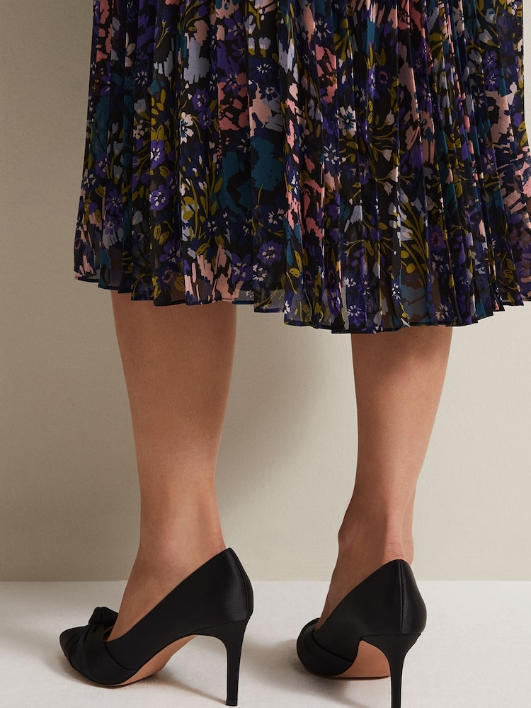Phase Eight Black Satin Court Heels - Image 7 of 7
