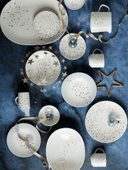 Denby White Porcelain Arc Stars Serving Bowl - Image 2 of 4
