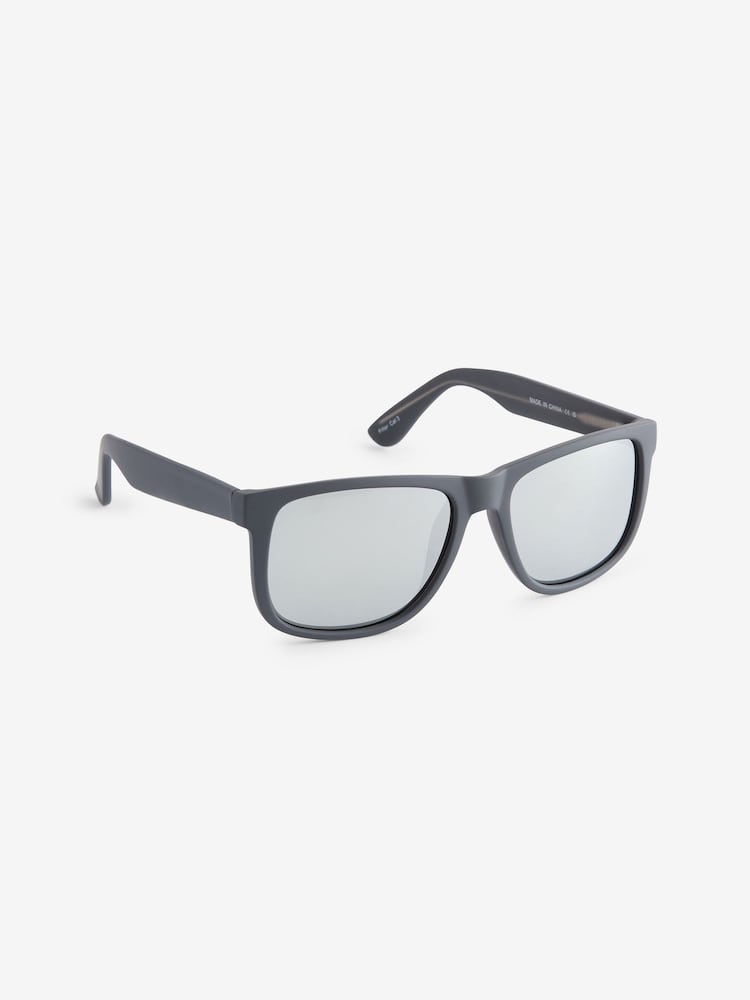 Spiegel, Grau - Wayfarer Polarisierte Sonnenbrille - Bild 2 von 5 Spiegel, Grau - Wayfarer Polarisierte Sonnenbrille - Bild 2 von 5