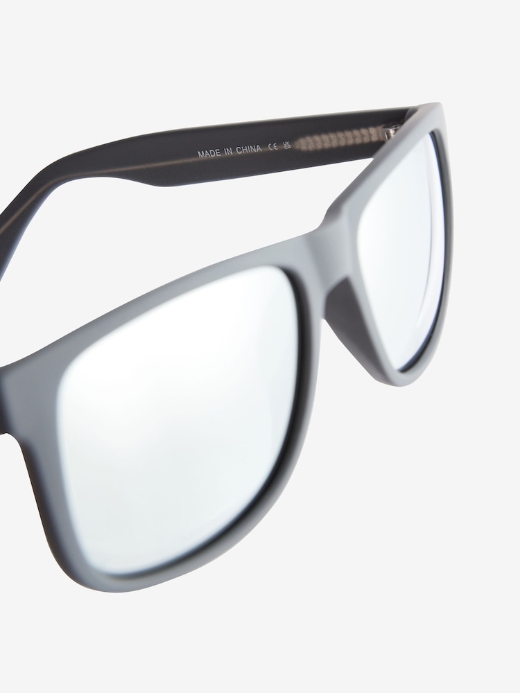 Spiegel, Grau - Wayfarer Polarisierte Sonnenbrille - Bild 5 von 5
