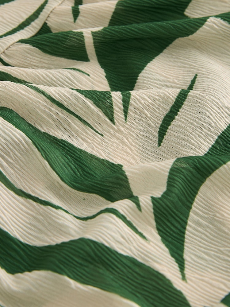 Green and White Leaf Print Short Sleeve Ocassion Maxi Dress - Image 6 of 6