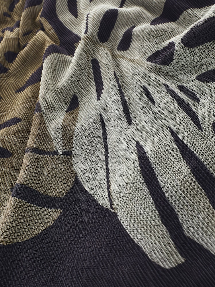 Black Palm Leaf Print Crinkle Mesh Volume Cami Maxi Dress - Image 8 of 8