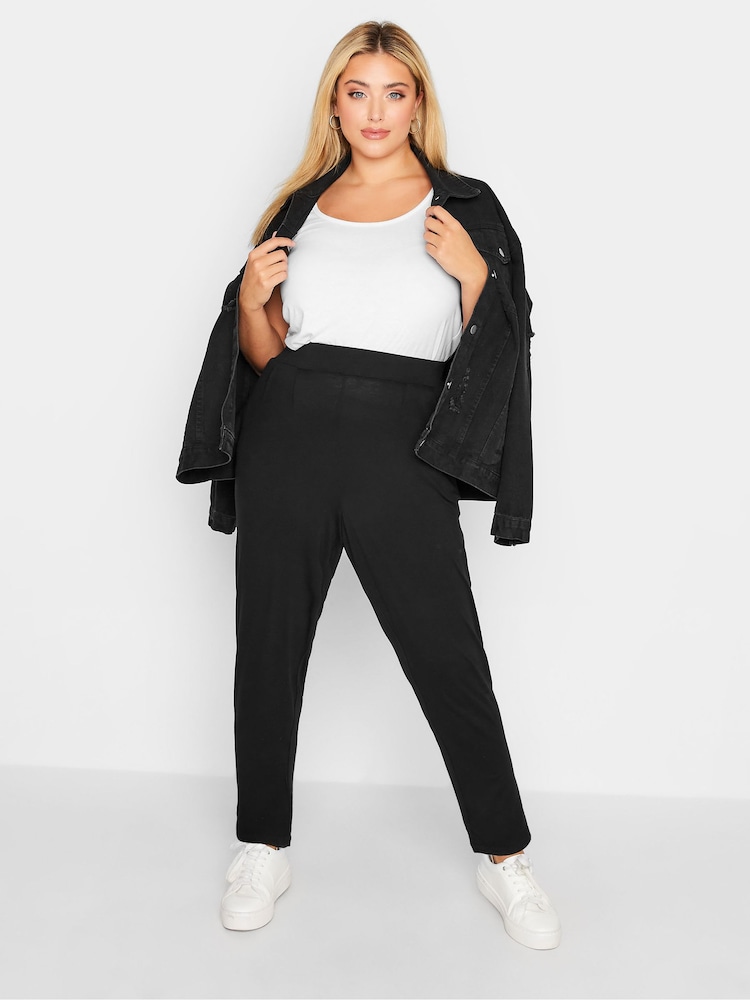 Schwarz - Yours Curve Jersey-Jogginghose mit Faltendesign und Stretchanteil - Bild 2 von 4 Schwarz - Yours Curve Jersey-Jogginghose mit Faltendesign und Stretchanteil - Bild 2 von 4