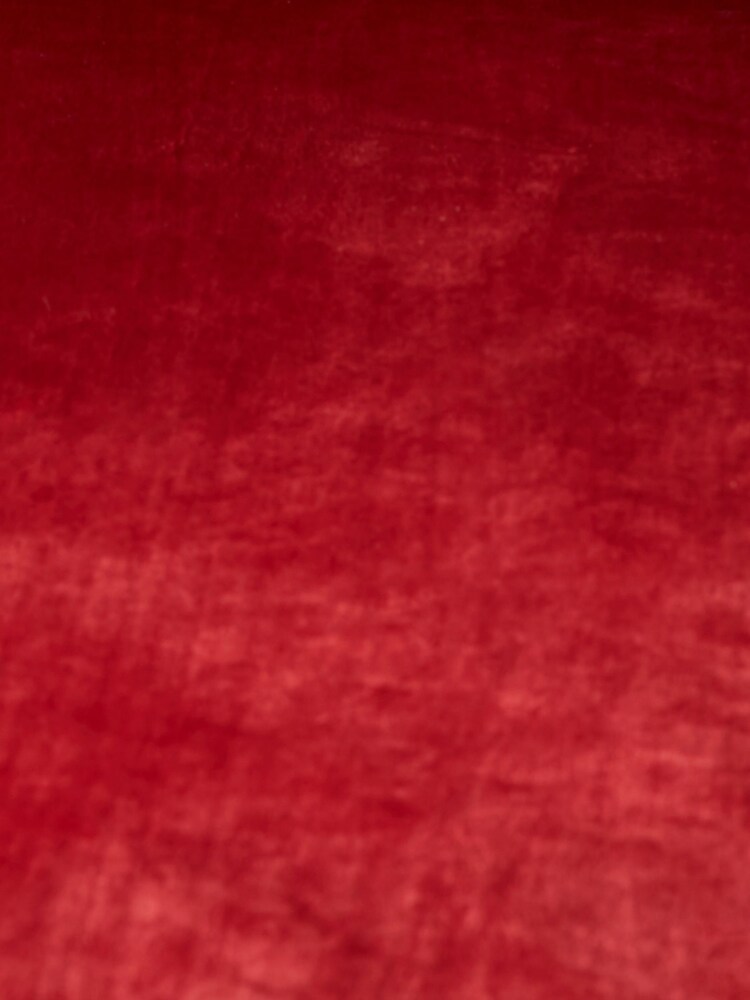 Laurence Llewelyn-Bowen Red Montrose Velvet Duvet Set - Image 3 of 3 Laurence Llewelyn-Bowen Red Montrose Velvet Duvet Set - Image 3 of 3