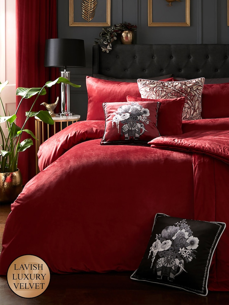 Laurence Llewelyn-Bowen Chic Luxe Velvet Bedspread - Изображение 1 из 3
