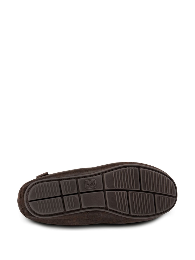 Totes Brown Mens Isotoner Distressed Winter Moccasin Slippers with Herringbone Socks - Image 5 of 5