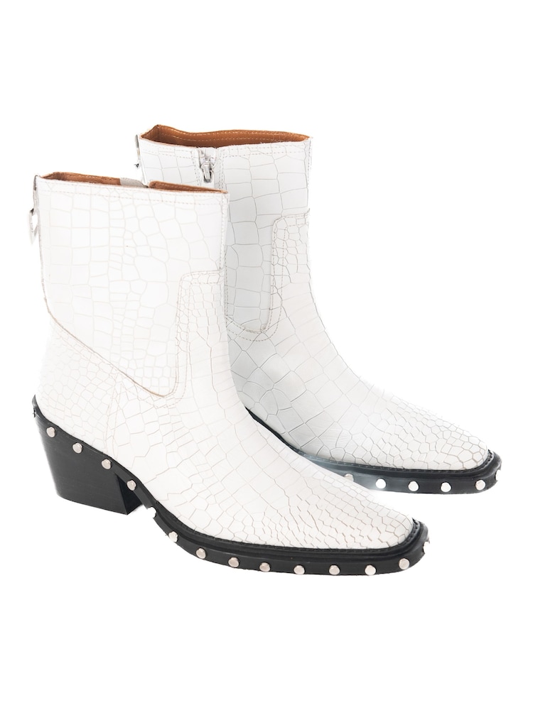 ASRA London Tia Studded Western White Boots - Image 2 of 3