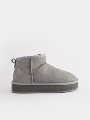Metallic Shower Repellent Faux Fur Lined Platform Boots - Image 2 of 6