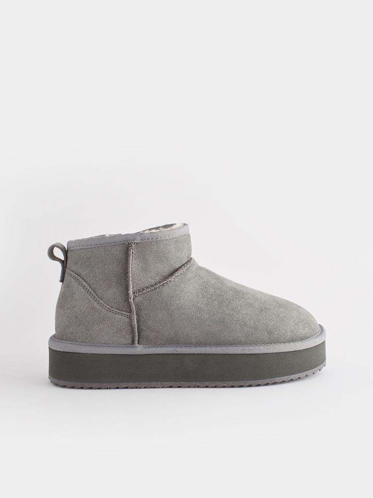 Metallic Shower Repellent Faux Fur Lined Platform Boots - Image 2 of 6