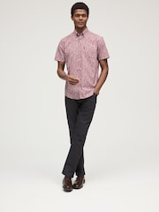Burgundy Red Floral Easy Iron With Button Down Collar Short Sleeve Oxford Shirt - Image 2 of 8