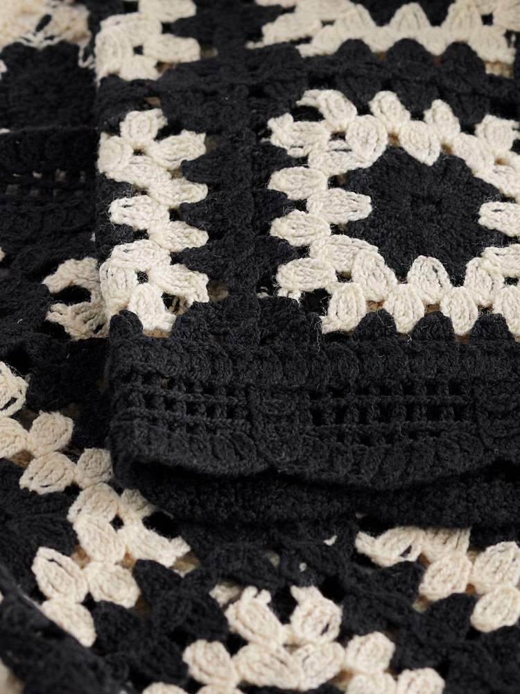 Black/White Longe Sleeve Crochet Cardigan - Image 7 of 7