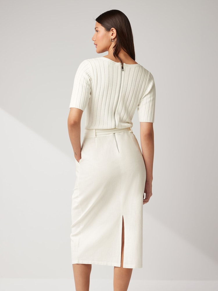 Ecru, Weiß - Kurzärmeliges Midikleid aus Gewebemix - Bild 2 von 5
