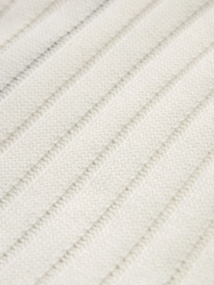 Ecru, Weiß - Kurzärmeliges Midikleid aus Gewebemix - Bild 5 von 5