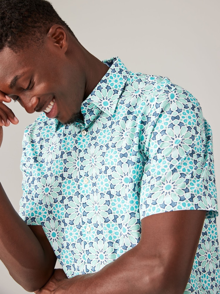 Green Regular Fit 100% Cotton Printed Short Sleeve Shirt - Image 5 of 5