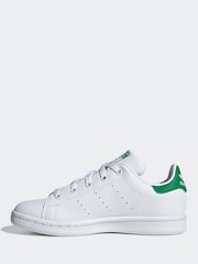 adidas White/Green Originals Stan Smith Trainers - Image 2 of 8