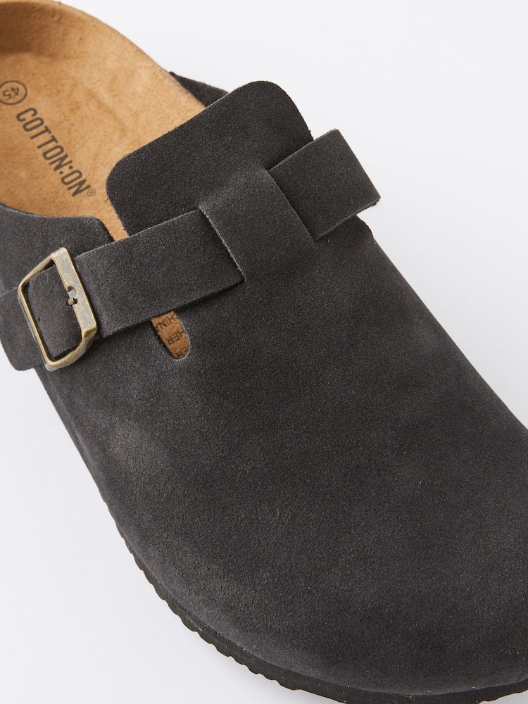 Cotton On Black Closed Toe Buckle Slides - Image 4 of 4 Cotton On Black Closed Toe Buckle Slides - Image 4 of 4