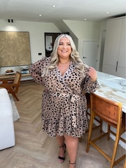 In The Style Stone Curve Jess Millichamp Leopard Print Wrap Dress - Image 1 of 5