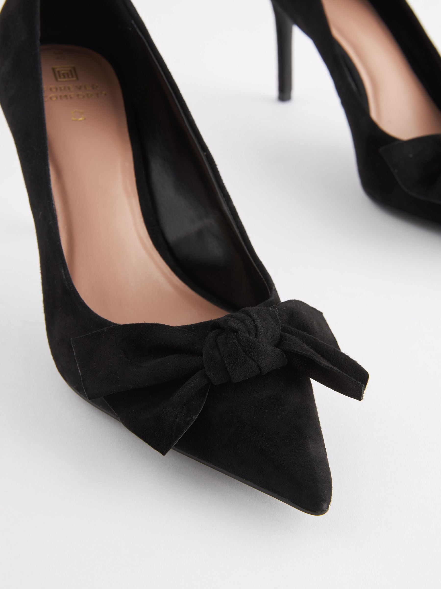 Leather court shoes shop